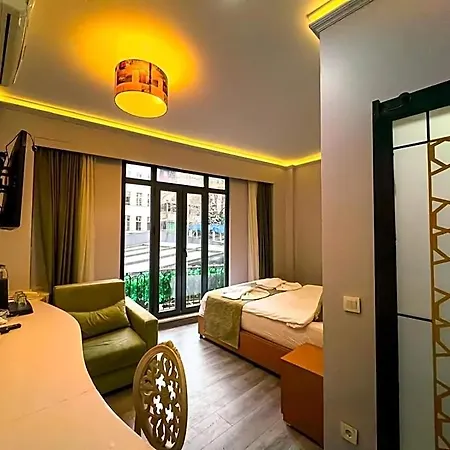 Hotel House 1