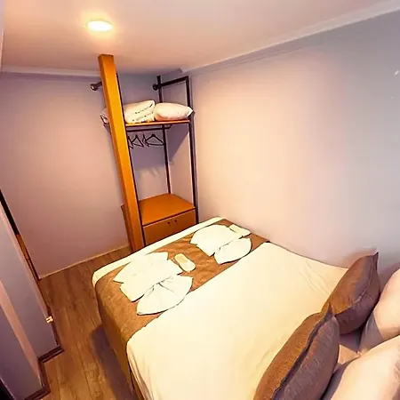 House 1 Ξενοδοχείο 2*
