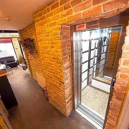 House 1 Ξενοδοχείο
