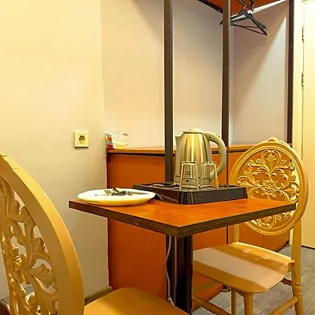 Hotel House 1 2*