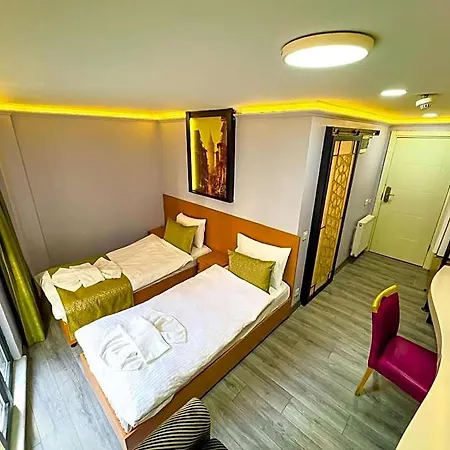 Hotel House 1 2*